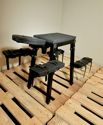 Kompakt Straffebenk m/ Hodest�tte