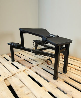 Stor Straffebenk m/ Hodest�tte