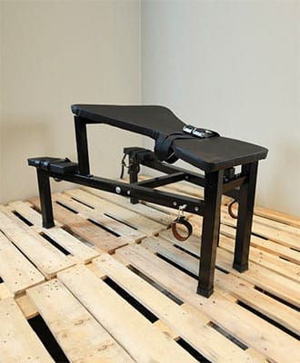 Stor Straffebenk m/ Hodest�tte